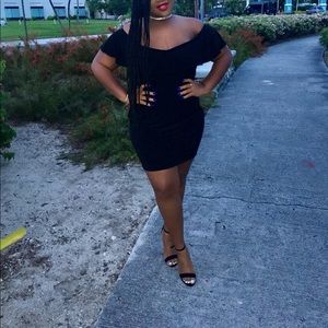 Off the shoulder black bodycon dress